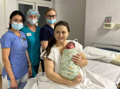 37-летняя жительница Ростовской области родила десятого ребенка