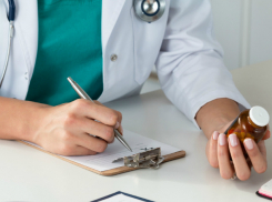 Страдающему редким заболеванием 4-летнему мальчику отказались выписать лекарство в больнице Ростова