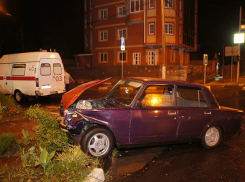 Женщина и ребенок получили серьезные травмы в ДТП с «ослепшим» водителем под Ростовом