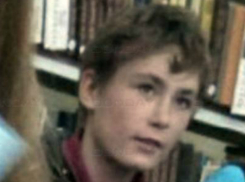 Подростка с кудрявыми волосами и карими глазами разыскивают в Ростовской области