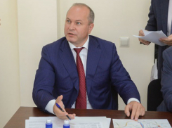Имидж Кушнареву подпортила Александровская роща и уход Сакеллариуса, но в «рейтинге мэров» он вырос