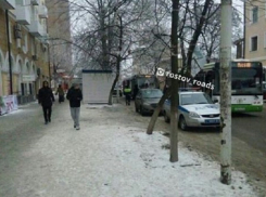 Автобус переехал ногу выходившей пассажирки в Ростове