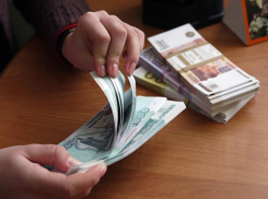 Житель Таганрога обманул своего знакомого на 15 млн рублей