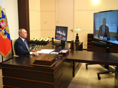 Путин обратил внимание на безработицу в Ростовской области