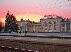 Между Таганрогом и Санкт-Петербургом с сентября запустят прямой поезд