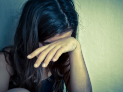 В Ростовской области возлюбленный женщины домагался до ее 12-летней дочери