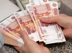 Мошенница выманила 300 тысяч рублей у доверчивой ростовчанки за поступление ее дочери в университет