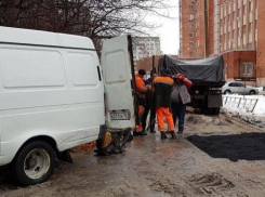 Еще одну дорогу в Ростове построят в грязи и мокром снеге