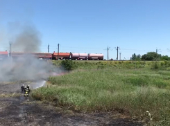 В Ростове потушили серьезный пожар на 1-ой Луговой