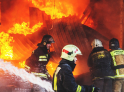 Два пожара успели потушить этой ночью в Ростове