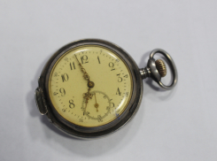 Ростовская таможня передала Минкульту РФ старинные часы и вековые монеты