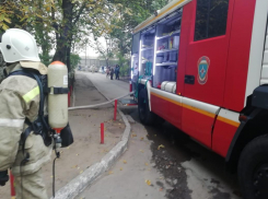 В Ростове утром в понедельник произошел пожар