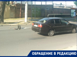 «Такое надо сразу ремонтировать!»: яма на дороге возмутила ростовчанина