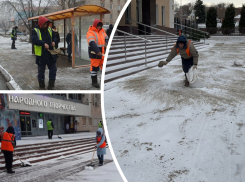 В Ростове городские службы проводят обработку дорог и тротуаров противогололедными материалами, ведется расчистка снега