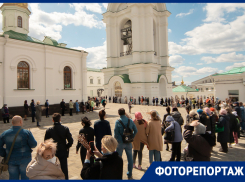 Сотни ростовчан, наплевав на запреты властей, отправились в храмы для освящения вербы
