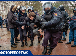Большая прогулка: фоторепортаж со второго митинга сторонников Навального в Ростове