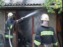 Уснувший с сигаретой мужчина сгорел на своей летней кухне в Ростовской области