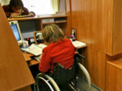 Обыски у руководителя группы компаний в Ростове выявили наркодилера и факты мошенничества