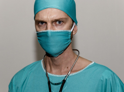 Ростов и Сальский район лидируют по числу случаев коронавируса за сутки