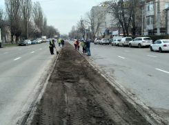 В Ростове стартовал пилотный проект по снижению высоты грунта вдоль дорог