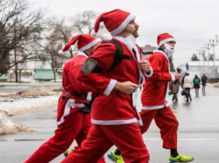 На Рождество по центральным улицам Ростова побегут Деды Морозы