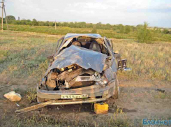 Локомотив столкнулся с автобусом в Ростове: 1 пострадавший