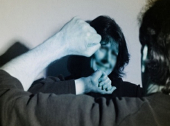 Черная неблагодарность в Ростовской области: она его родила и воспитала, а он ее убил пластиковой бутылкой