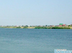 В Волго-Донском судоходном канале обнаружено нефтяное пятно