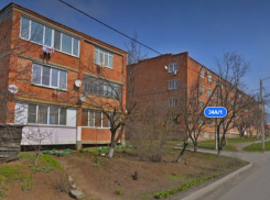 В Шахтах трупы супругов пролежали в закрытой квартире 10 дней