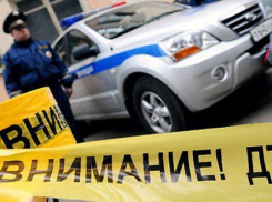 В Ростове автоледи протаранила машину сотрудника полиции