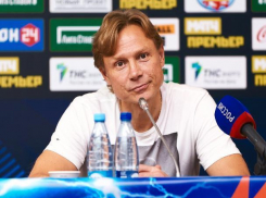 Валерий Карпин второй раз подряд стал лучшим тренером РПЛ