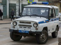 Душевнобольной мужчина бросал петарды под ноги прохожим в Ростовской области 