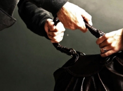 Женщина в подъезде дома в Ростовской области стала жертвой рецидивиста