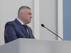 «Выборы без выбора»: главу администрации Батайска переизбрали на новый срок