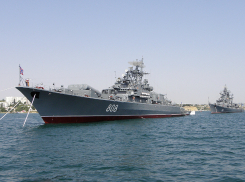 Мощные боевые корабли впервые проплывут по Дону на юбилейном параде