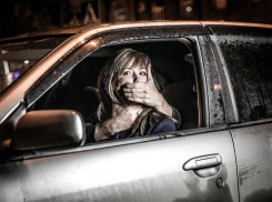 Цинично изнасиловавшему отзывчивую прохожую автомобилисту вынесли приговор в Ростовской области