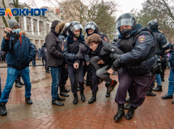 После митингов власти Ростовской области решили следить за подростками