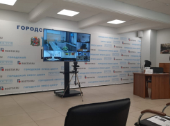 Большинство журналистов не пустили на встречу к Голубеву