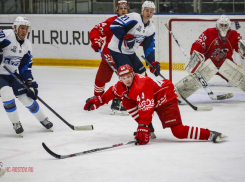 Хоккейный клуб «Ростов» одержал первую победу в ВХЛ