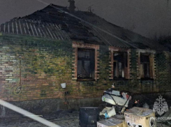 Двое мужчин погибли в ночном пожаре в Ростовской области