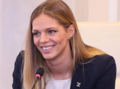 Юлия Ефимова в родном городе получила необычный подарок