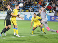 Футболисты «Ростова» не смогли переиграть махачкалинский «Анжи»