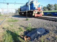  Грузовой поезд сбил 64-летнего пенсионера из Батайска 