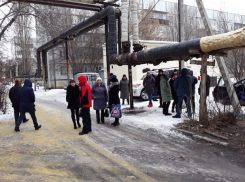 «Взрыв неустановленного характера»: Газпром прокомментировал ЧП в Шахтах