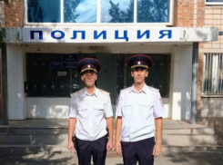 На Дону полицейские спасли 20 человек из горящего микроавтобуса