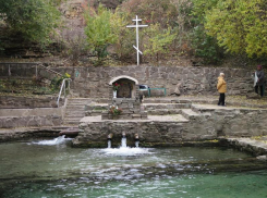 Роспотребнадзор не рекомендует пить воду из родников Ростовской области