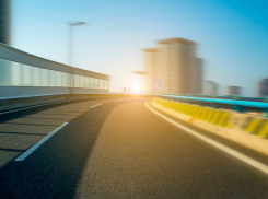 В Ростове отремонтировали 54 дороги и четыре моста за 590 млн рублей