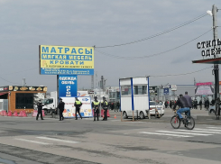 К рынкам в Аксайском районе начали стягивать силовиков