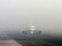 Сотни пассажиров застряли в аэропортах из-за «блуждающего» между Москвой и Ростовом тумана