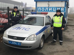 Ростовские инспекторы ГИБДД помогли рожающей девушке